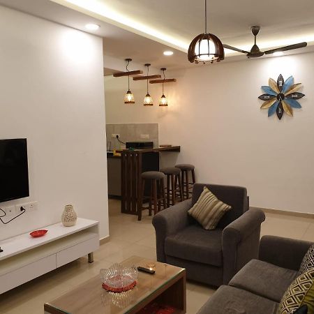 Eerus Den - A Luxurious 2 Bedroom Apartment By Leela Homes Арпора Экстерьер фото